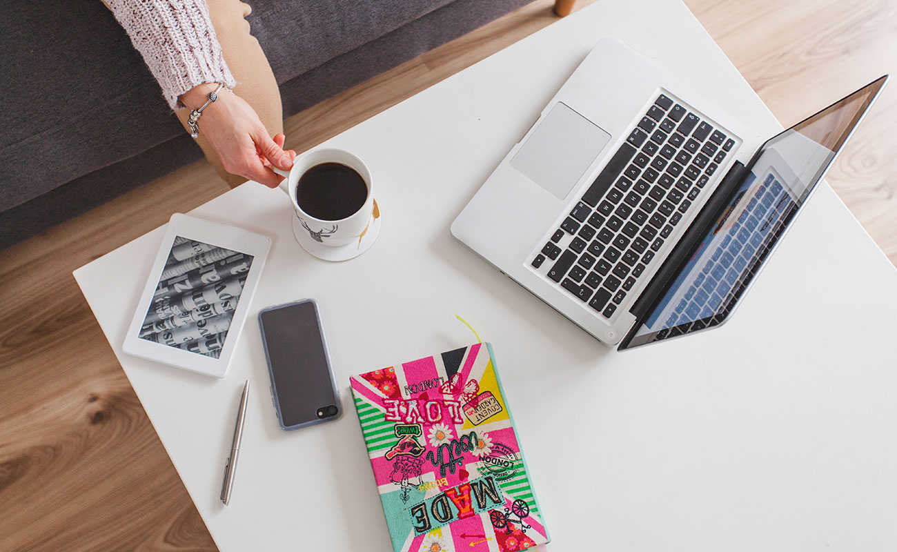 You are currently viewing The Rise of Side Hustles: How Gen Z Is Redefining Work